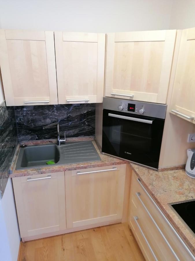 Apartment "B" 50 M From The Beach Zadar Exterior photo