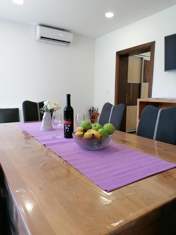 Apartment "B" 50 M From The Beach Zadar Exterior photo