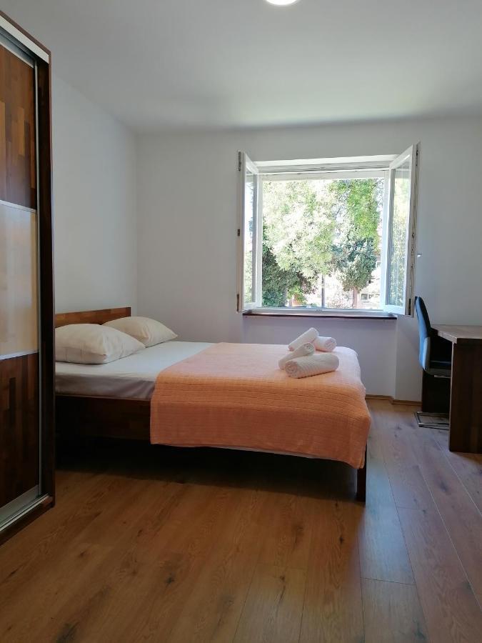 Apartment "B" 50 M From The Beach Zadar Exterior photo